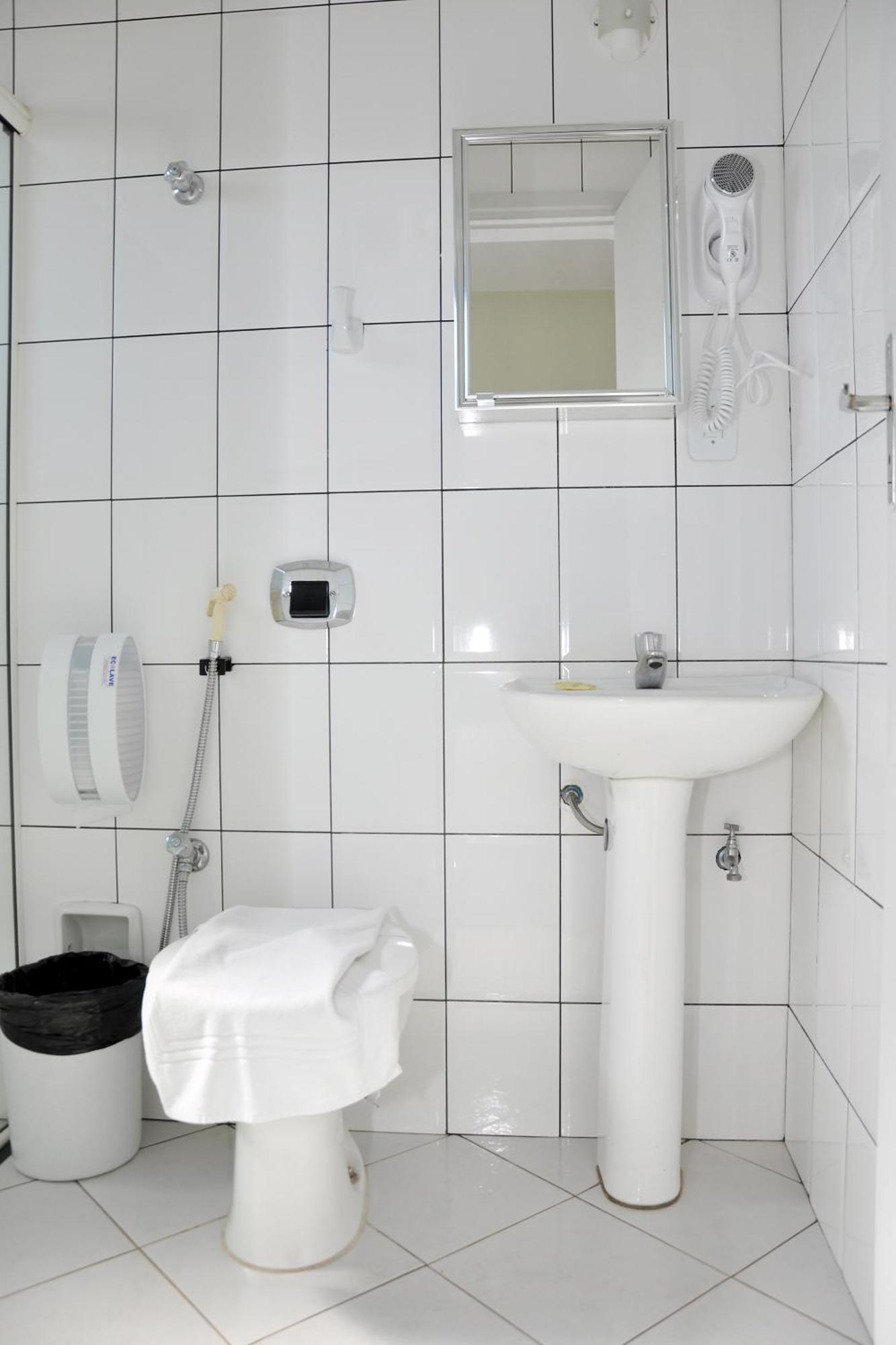 Hotel Carolina Plaza Uberaba Cameră foto